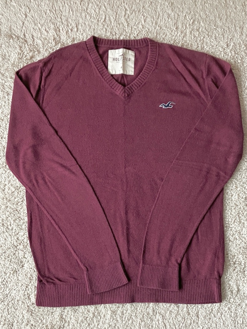 Hollister | Men’s V-Neck Sweater